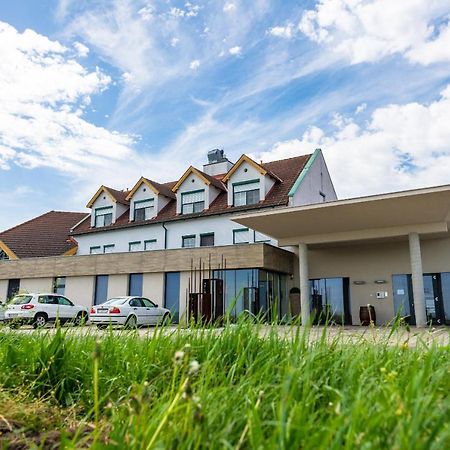 Hotel Nationalpark Illmitz Eksteriør billede